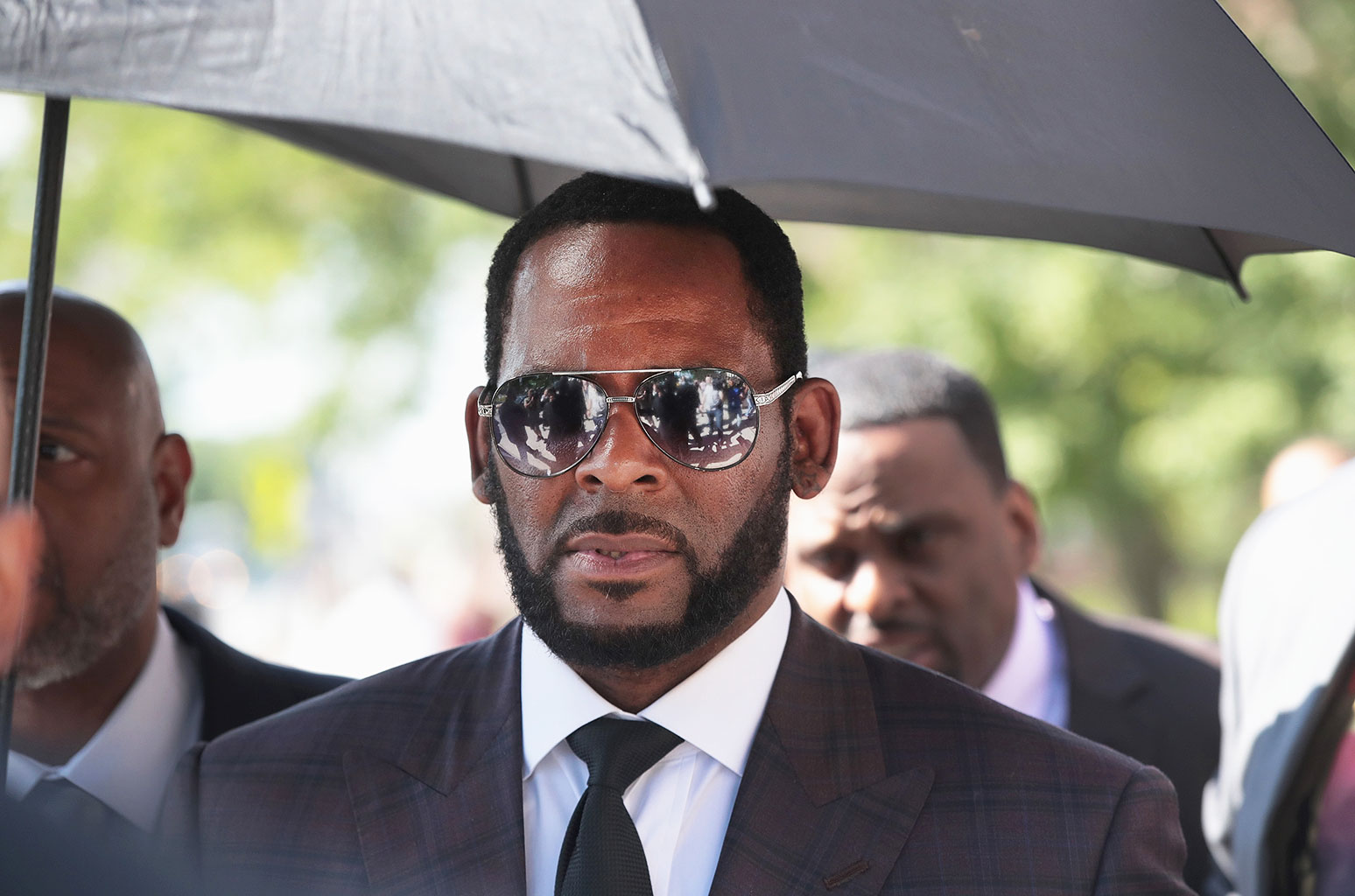 R. Kelly Girlfriend Joycelyn Savage Charged After Fight at Singer's Condo