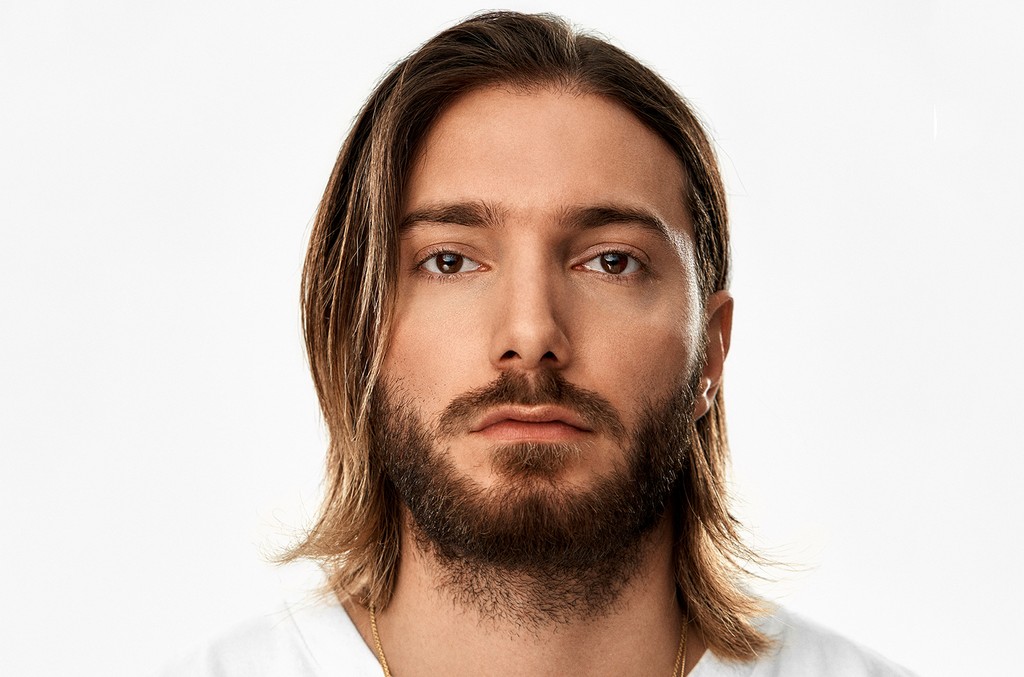 Watch Alesso Produce a 'Big Room EDM Song' in Less Than 60 Seconds