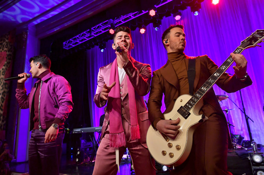 Jonas Brothers Set Personal Record as Happiness Begins Tour Comes to an End