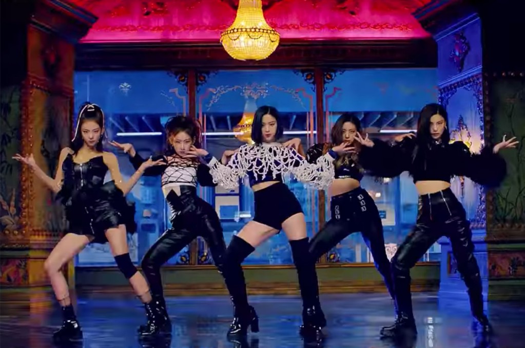 ITZY Score First Top 5 on World Albums Chart With 'It'z Me'