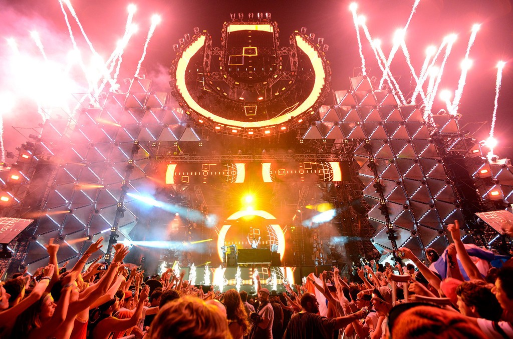 What Was Your Favorite Dance Music Live Stream Over the Weekend? Vote!