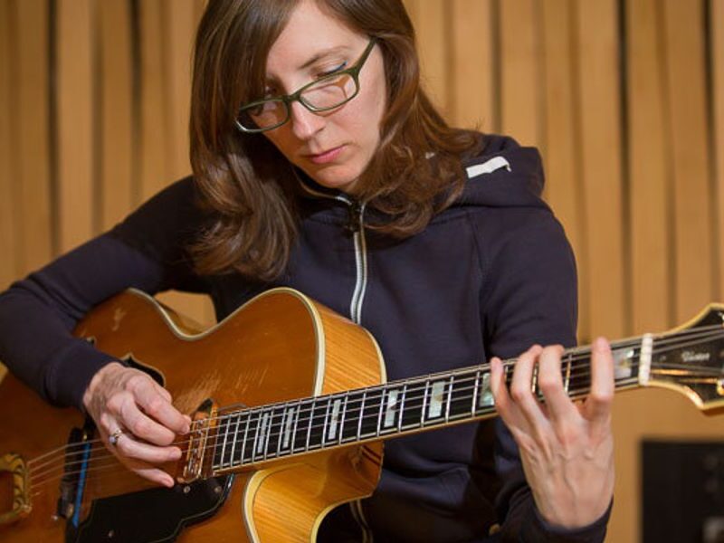 Mary Halvorson Creates Cacophony to Aestheticize on 'Artlessly Falling'
