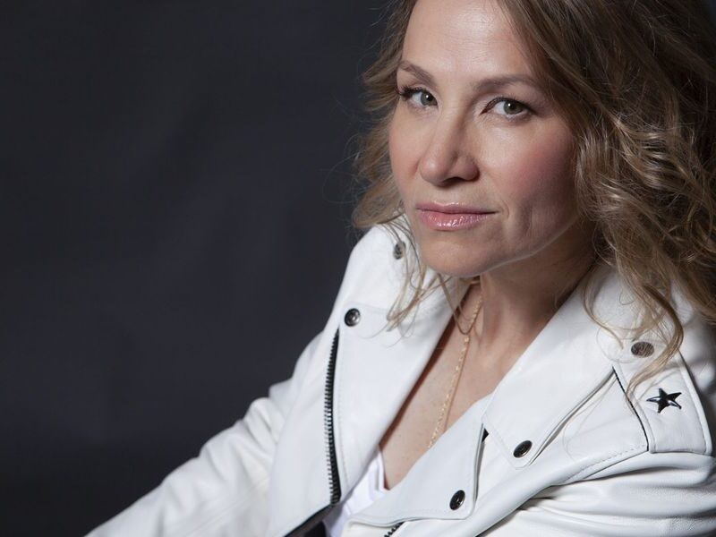 Joan Osborne Discusses 'Trouble and Strife', Immigration, and the Hope for a Better World