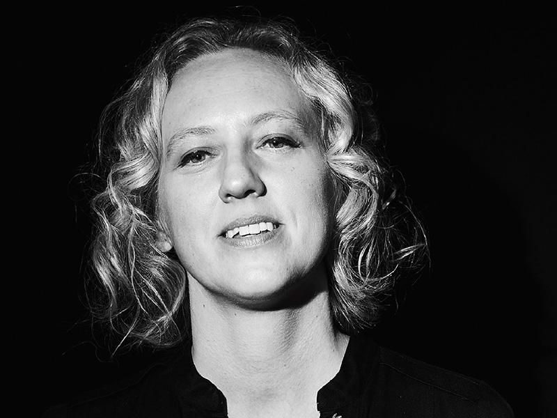 Ana Egge Reflects on a Tumultuous 2020 via "This Time" (premiere)