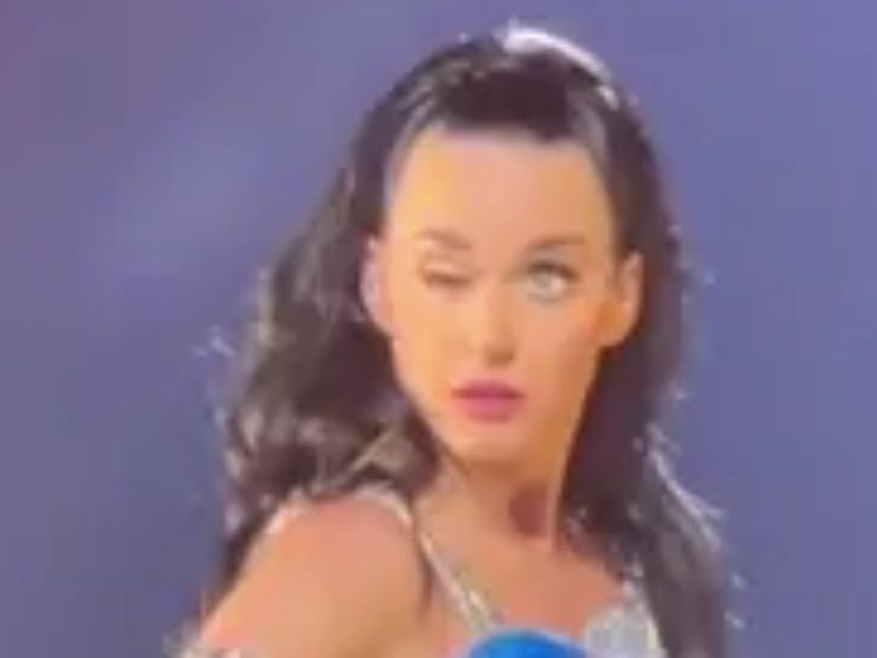 Katy Perry Has Eye ‘Glitch,’ Sparks Concern Among Fans
