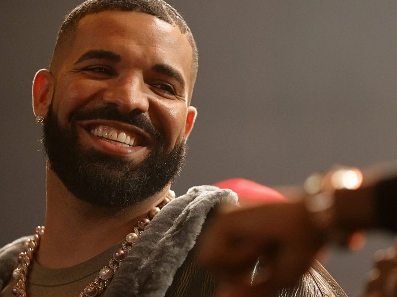 Fans Roast ‘BBL Drake’ for ‘Flirty’ 21 Savage ‘Rich Flex’ Chorus