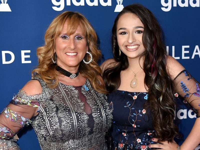 Jazz Jennings’ Mom Recalls Sticking Up for Daughter in School