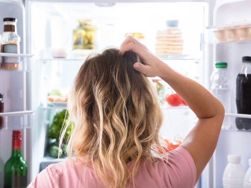 Man Yells at Girlfriend Who Won’t Stop ‘Eating Everything’