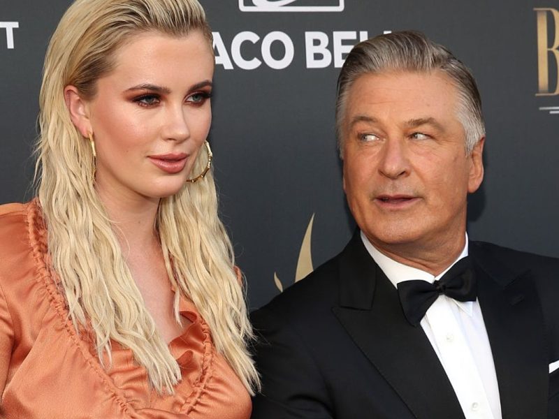 Alec Baldwin Forgets Ireland Baldwin in Tribute to Kids