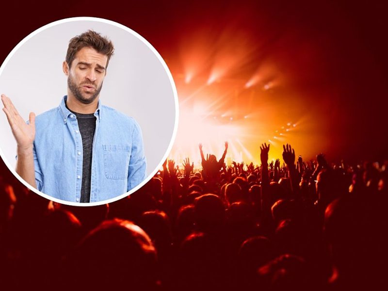 Fan Hilariously Farts During Quiet Part of Song at Crowded Concer