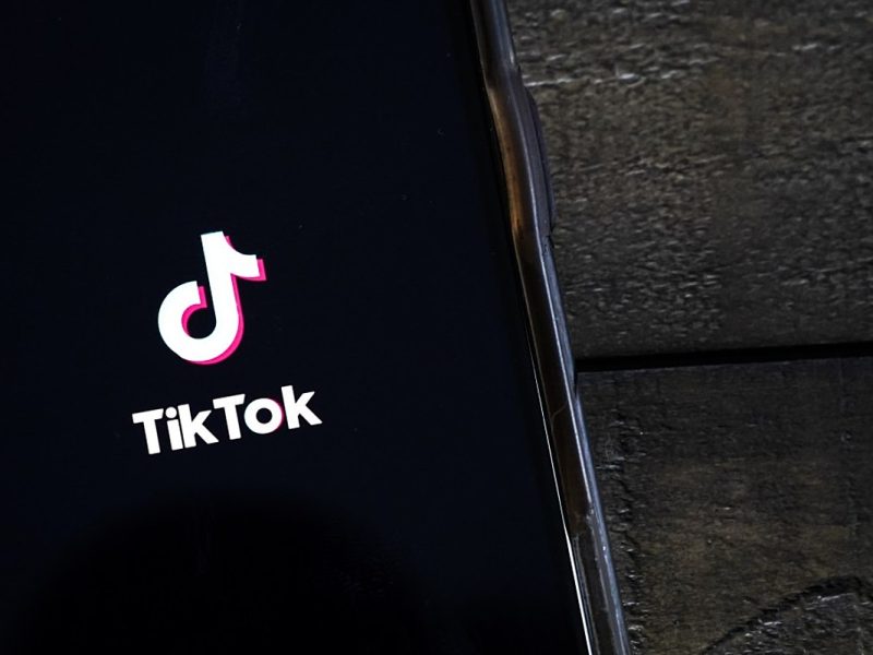 ‘Who’s Your Color Person?’ TikTok Trend Explained