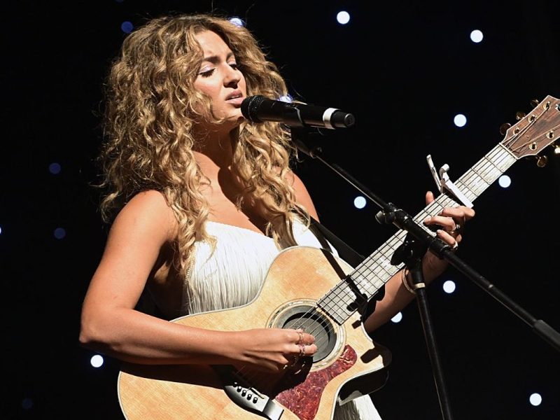 Tori Kelly Hospitalized After Suddenly Collapsing: REPORT