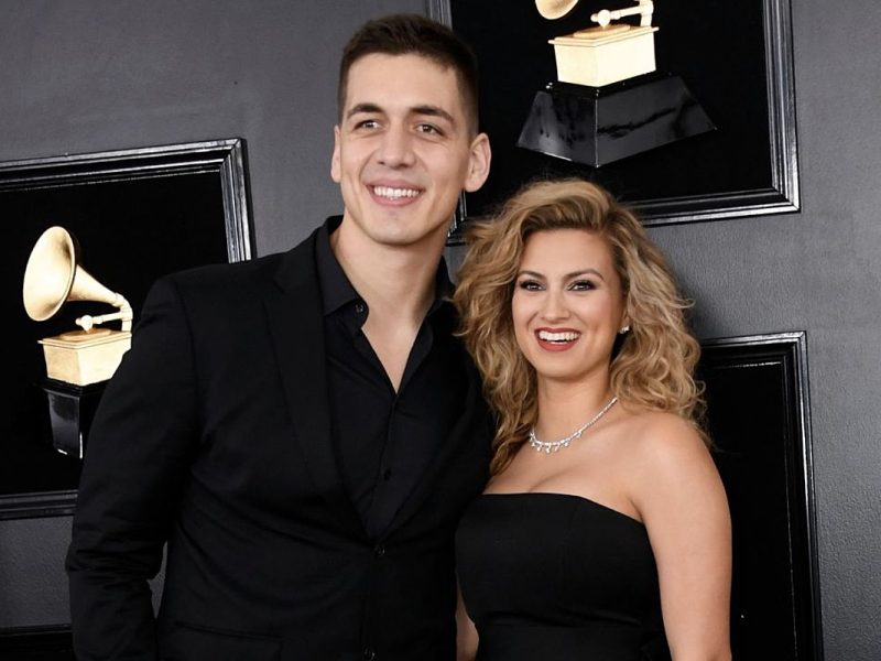 Tori Kelly ‘Not Fully Out of the Woods’ After Hospitilization