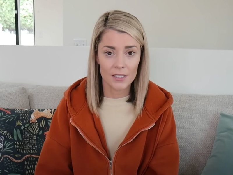 YouTuber Grace Helbig Reveals Breast Cancer Diagnosis