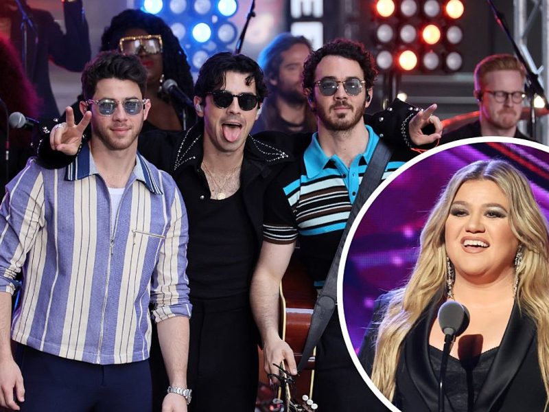 Did Jonas Brothers’ Outsell Kelly Clarkson Like ‘Year 3000’ Said?