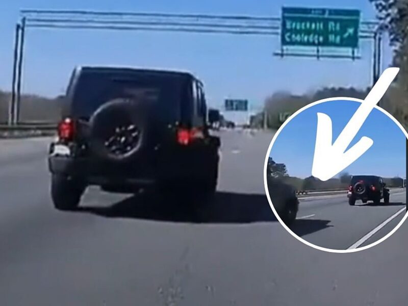 Karma Comes for Jeep That Keeps Brake-Checking Car (VIDEO)