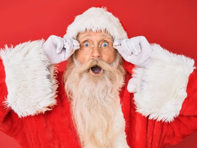 Teacher Reveals That Santa Claus Isn’t Real to High Schooler