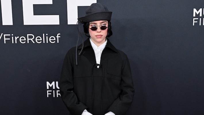Billie Eilish Can’t Believe The Criticism About Her Met Gala Outfit… Because She Wasn’t There