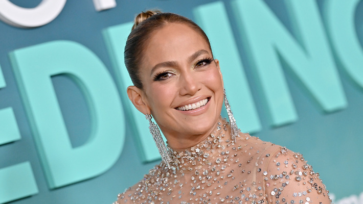 Jennifer Lopez Follows Her Massive 2025 AMAs By Announcing A Las Vegas Residency
