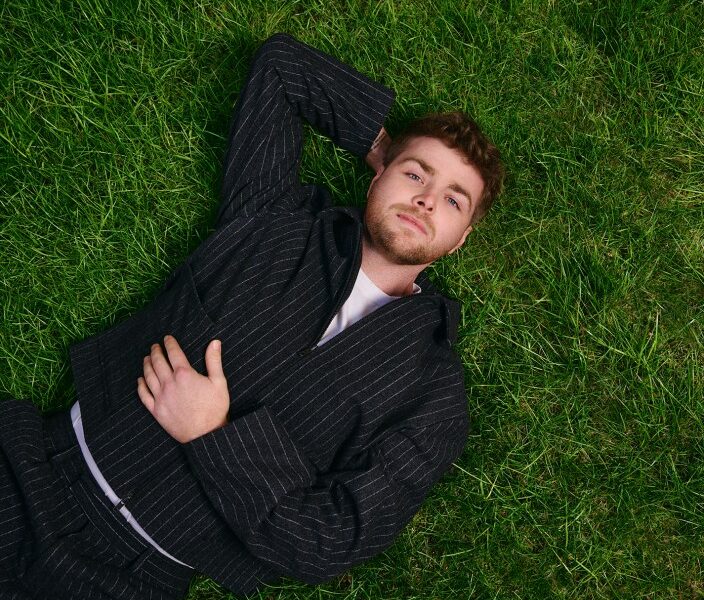 Alex Warren Continues His Standout 2025 By Announcing ‘You’ll Be Alright, Kid,’ A New Album