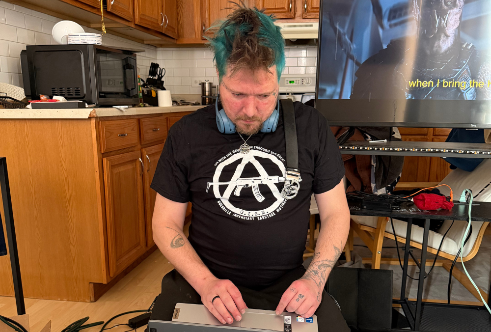 Young Meepa Explores a Fractured Reality on MXTPE #3: dystopia… Pt. 1