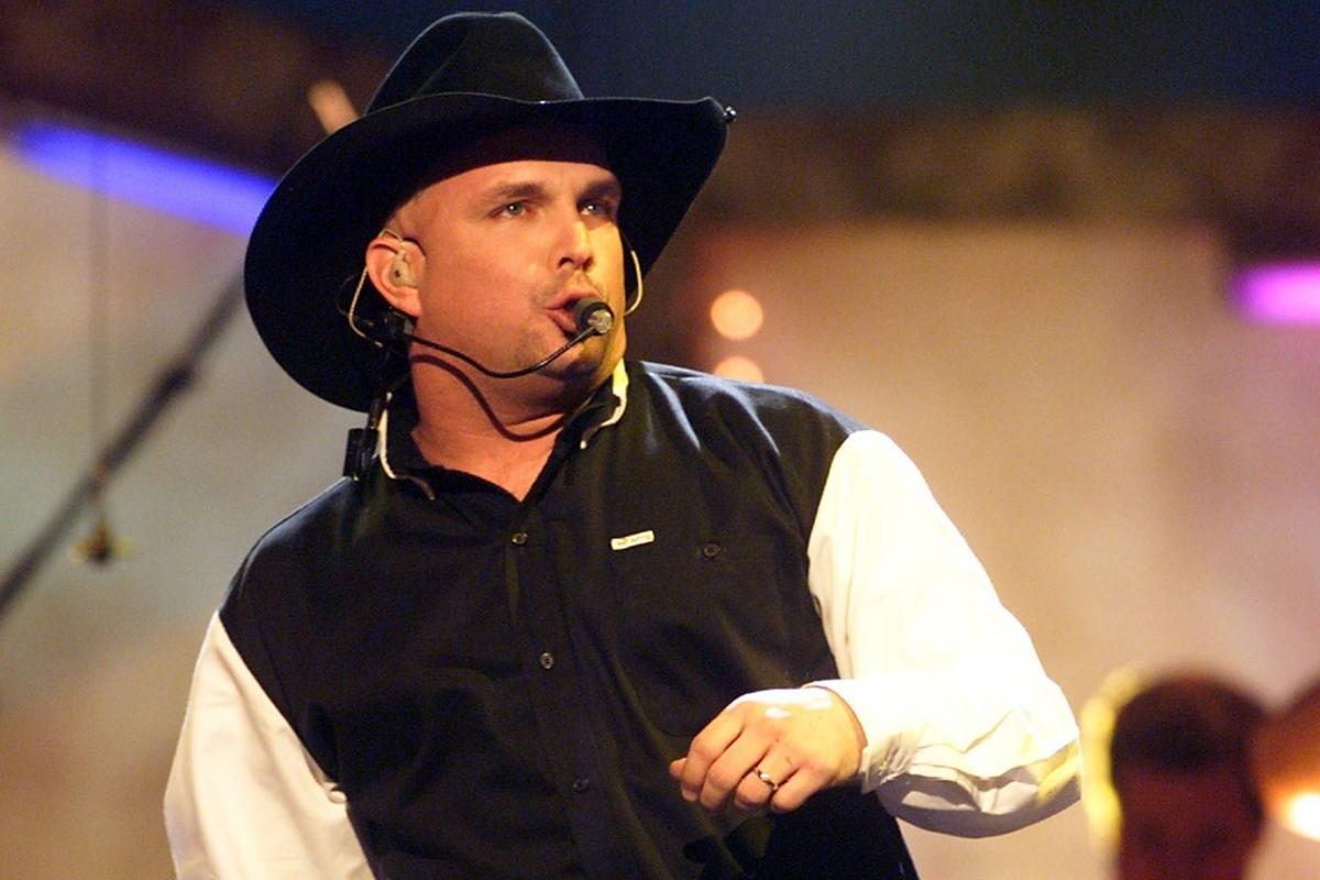 The Story Behind Garth Brooks' Bob Dylan-Penned Hit