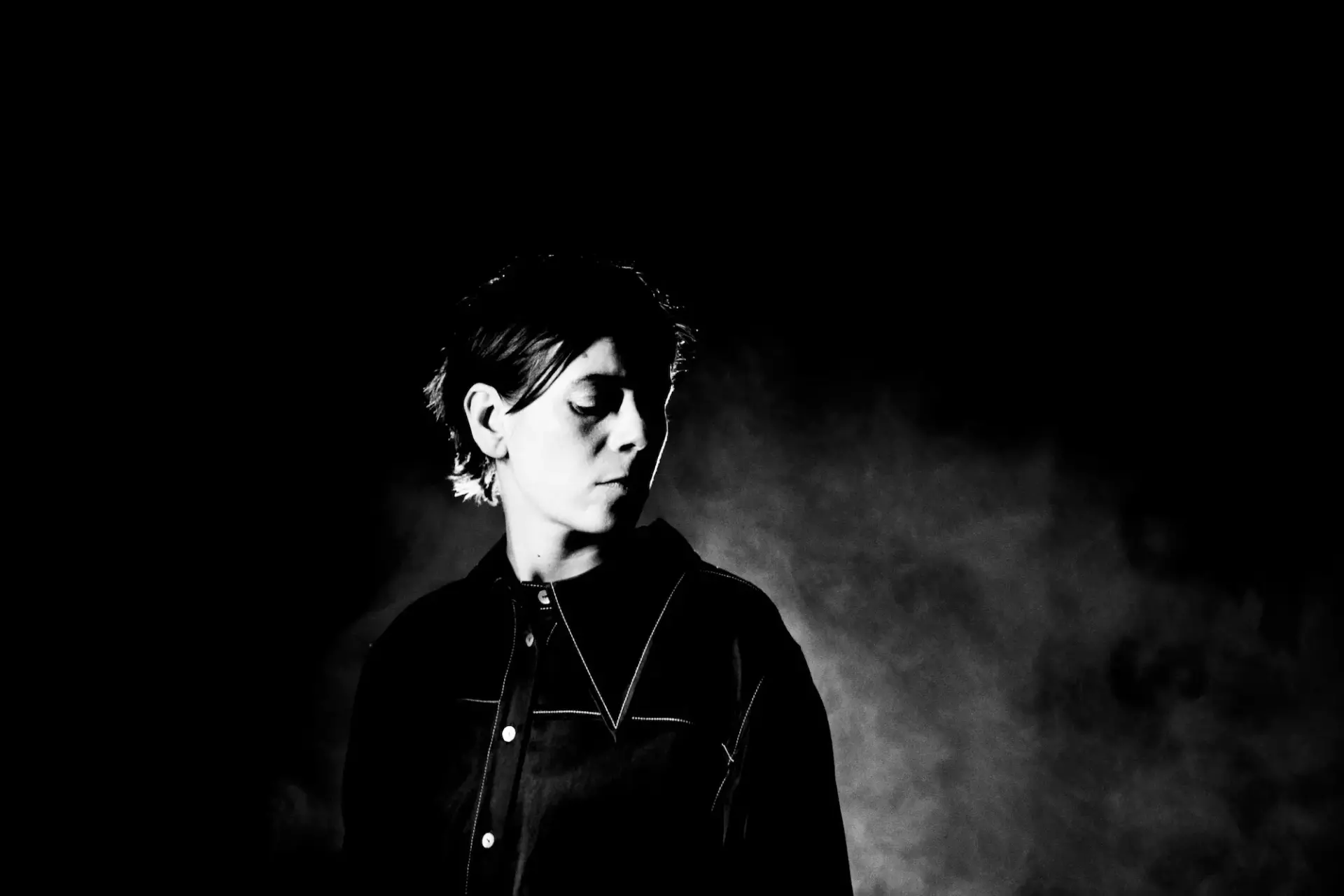Liz Lawrence: A Track-by-Track Guide to the Emotional Landscape of 'Vespers'