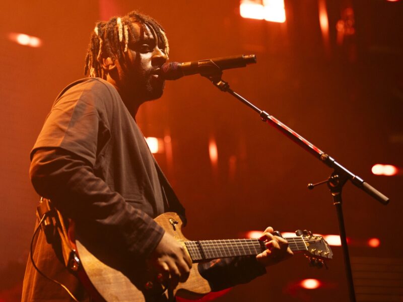Myles Smith: A Raw and Honest Debut in ‘My Mess, My Heart, My Life’