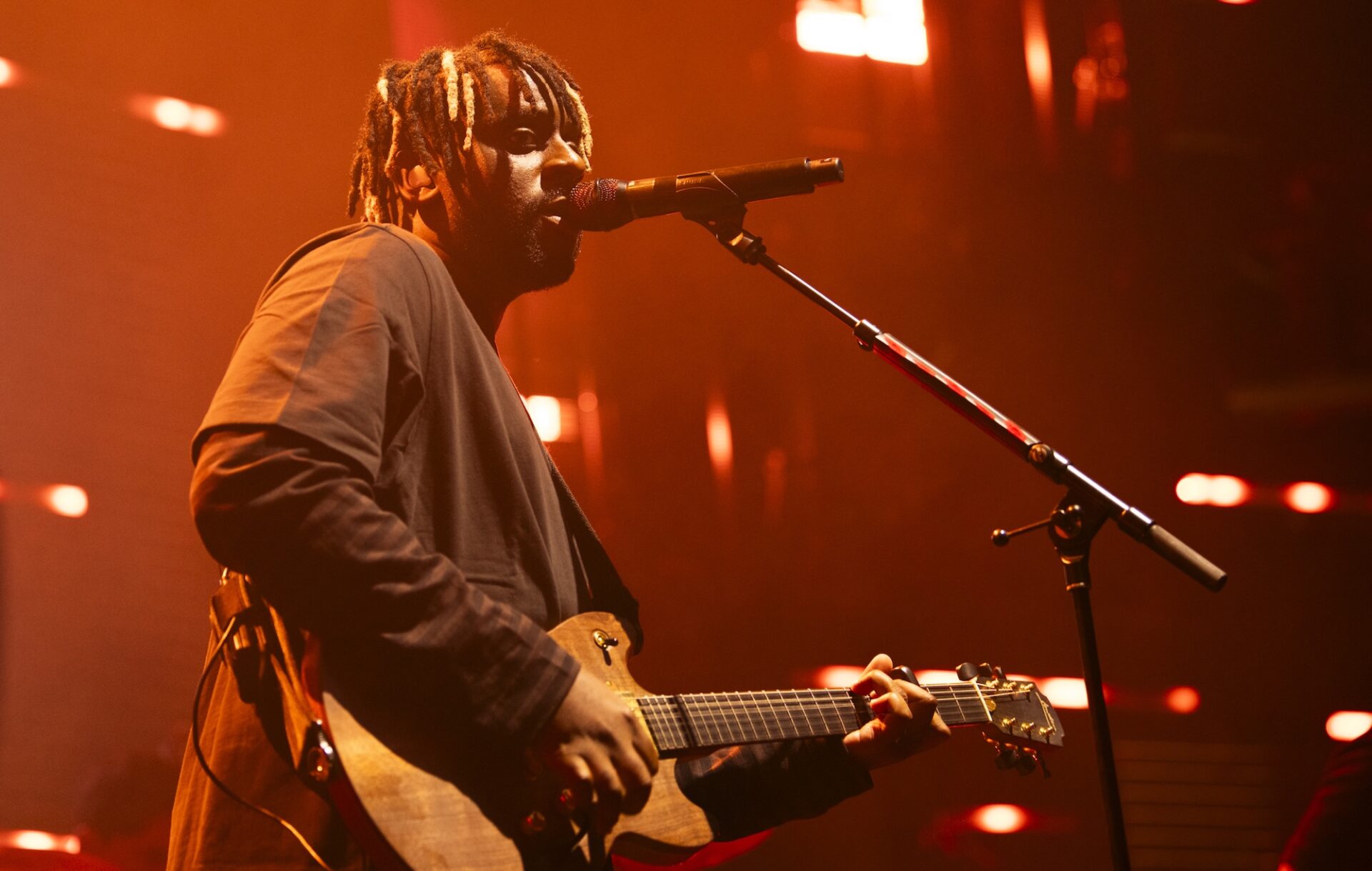 Myles Smith: A Raw and Honest Debut in 'My Mess, My Heart, My Life'