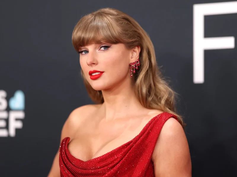 Taylor Swift Returns to Country Roots for Toy Story 5 Anthem
