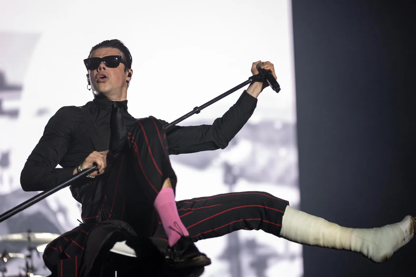 Yungblud Crowdsurfs in a Wheelchair During Portugal Performance