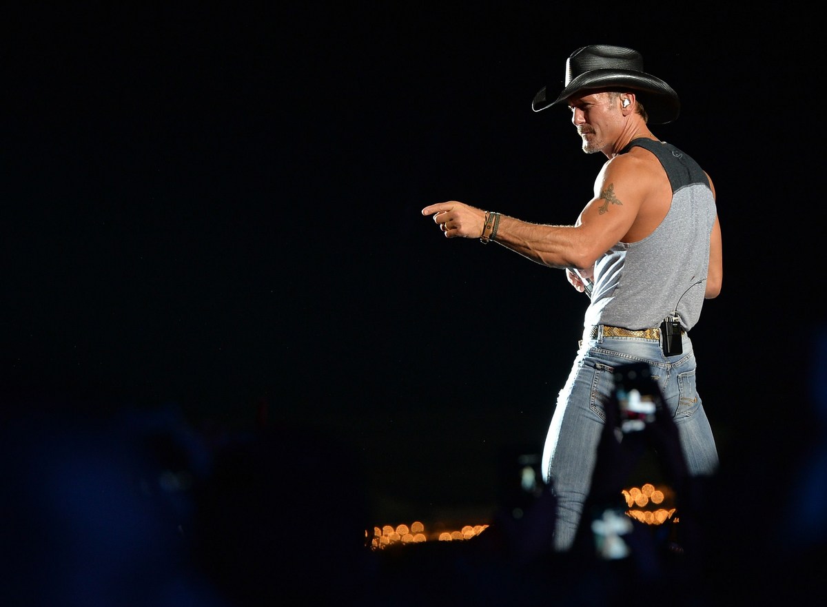 The Profound Meaning Behind Tim McGraw’s ‘Live Like You Were Dying’