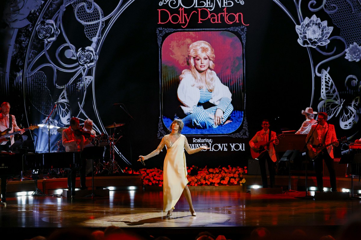 Ella Langley Honors Dolly Parton With a Powerful ‘Jolene’ Performance